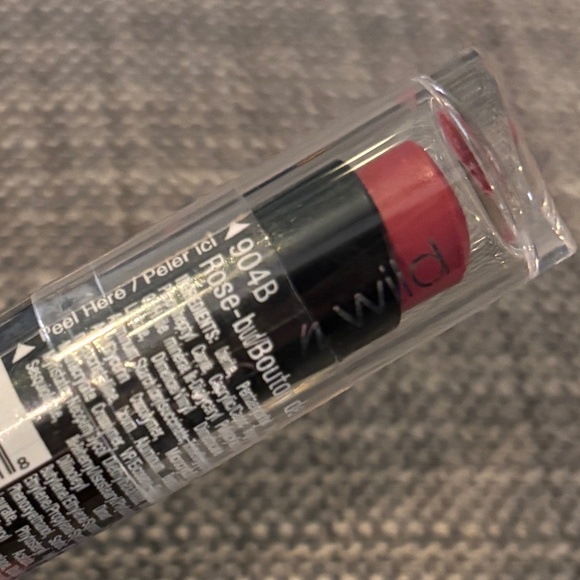 🚨 Clearance 🚨 Wet 'n' Wild Mega Last Matte Lipstick - Rosebud - NWT - Picture 3 of 4